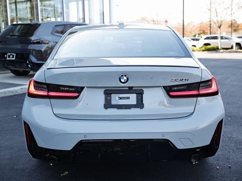 New 2026 BMW 330i Sedan w/ M Sport Package image 10