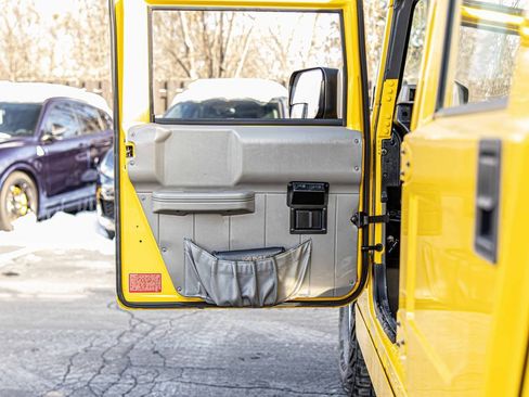 Used 2003 HUMMER H1 Open Top image 25