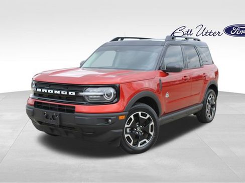 Certified 2024 Ford Bronco Sport Outer Banks w/ Tech Package image 1