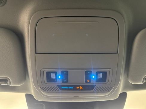 Used 2021 Ford Explorer XLT RWD image 27