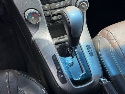 Used 2015 Chevrolet Cruze LTZ w/ Sun, Sound and Sport Package FWD image 9