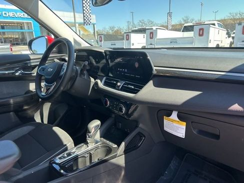 Used 2026 Chevrolet TrailBlazer LT w/ LT Cold Weather Package image 30