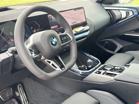 New 2026 BMW X3 xDrive30 w/ Premium Package AWD/4WD image 9