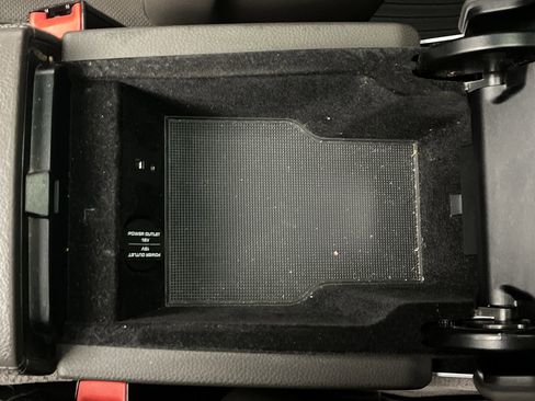 Used 2016 Porsche Panamera 4 Edition image 25