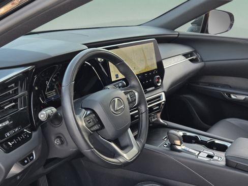 Certified 2025 Lexus RX 350 Premium w/ Accessory Package (Z1) FWD image 10