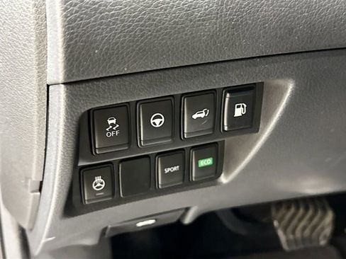 Used 2020 Nissan Rogue SL FWD image 17