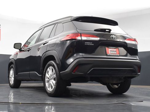 Used 2023 Toyota Corolla Cross LE image 27