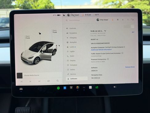 Used 2021 Tesla Model Y Long Range AWD/4WD image 27