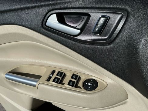 Used 2013 Ford C-MAX Energi SEL image 12