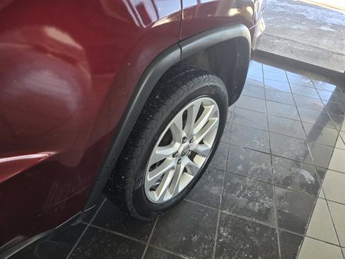 Used 2017 Jeep Grand Cherokee Limited w/ Trailer Tow Group IV image 34