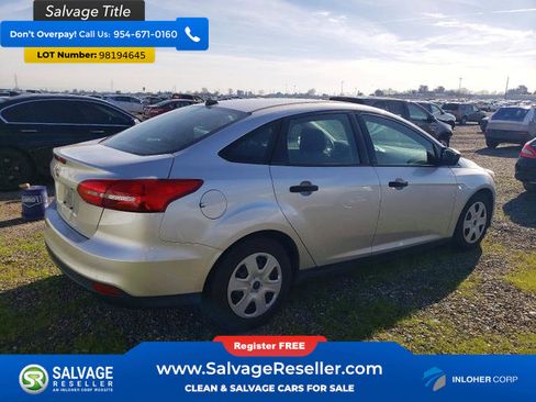 Used 2017 Ford Focus S image 4