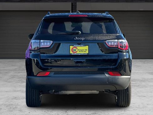 New 2026 Jeep Compass Latitude image 5