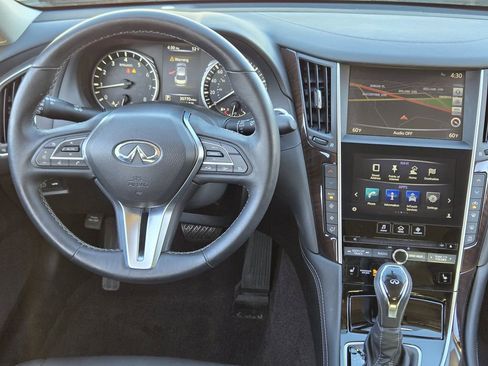 Used 2018 INFINITI Q50 Luxe w/ Essential Package (2.0T Luxe) image 33
