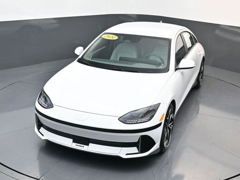 Certified 2024 Hyundai Ioniq 6 SEL image 21