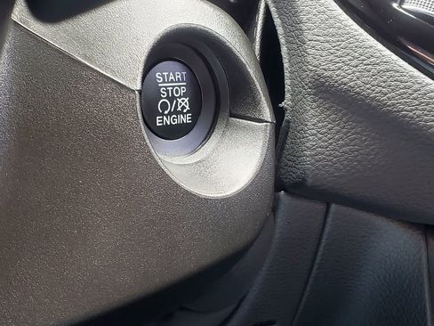 Used 2019 Jeep Compass Limited AWD/4WD image 8