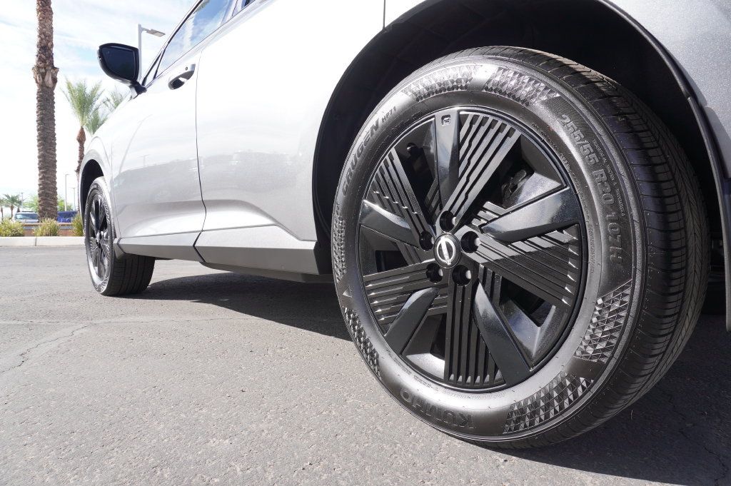Certified 2025 Nissan Murano SV FWD image 6