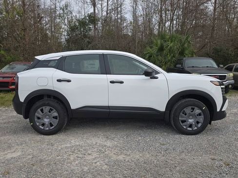 New 2026 Nissan Kicks S image 9