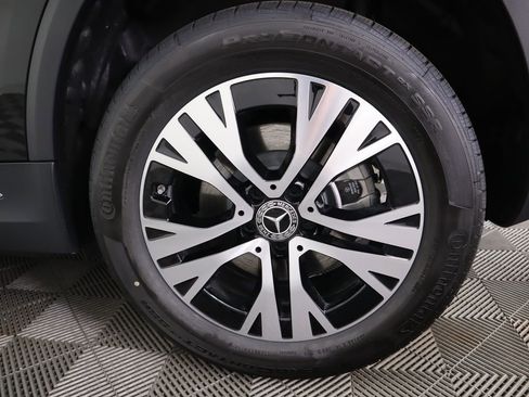 Certified 2025 Mercedes-Benz GLA 250 image 31