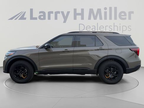 Used 2026 Ford Explorer Tremor w/ Tremor Ultimate Package AWD/4WD image 2