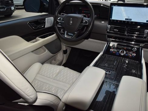Used 2024 Lincoln Navigator Black Label AWD/4WD image 16