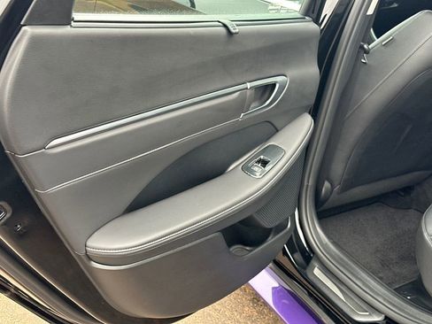 Used 2022 Hyundai Sonata Limited image 21