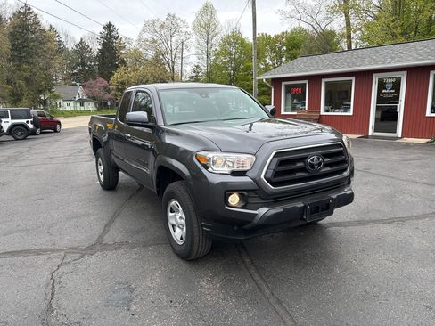 Used 2023 Toyota Tacoma SR5 w/ Black Out Package (TMS) RWD image 2