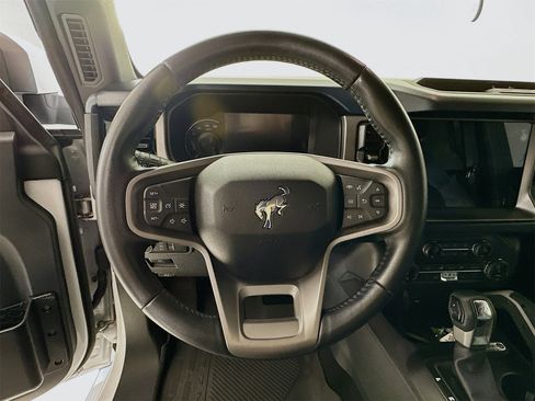 Used 2022 Ford Bronco Outer Banks image 12