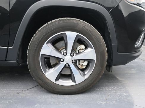 Used 2020 Jeep Cherokee Limited AWD/4WD image 39