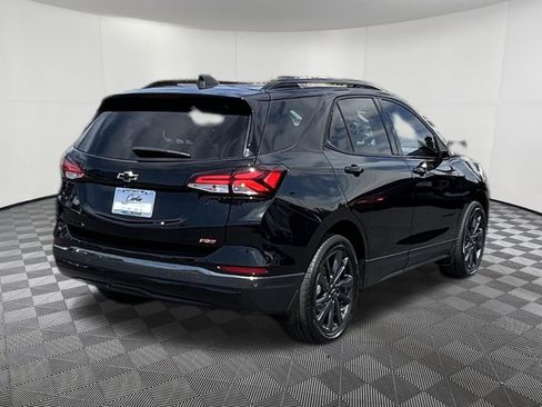 Used 2023 Chevrolet Equinox RS w/ RS Leather Package AWD/4WD image 6