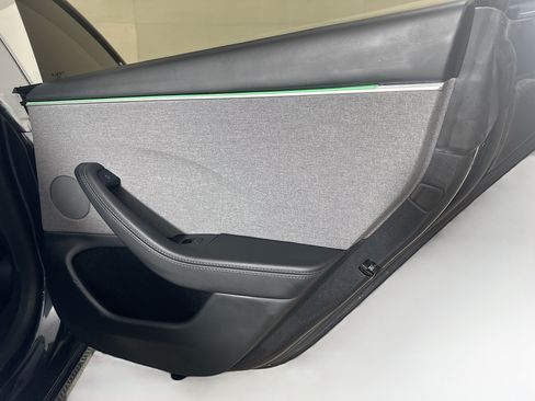 Used 2025 Tesla Model 3 Long Range RWD image 29