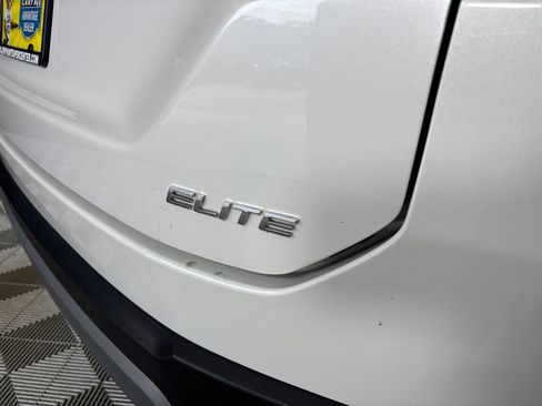 Used 2023 Honda Pilot Elite image 39