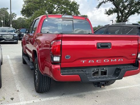 Used 2019 Toyota Tacoma TRD Sport w/ Technology Package RWD image 7