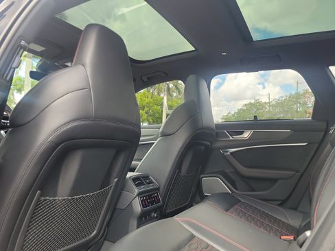 Used 2022 Audi RS 6 AWD/4WD image 12