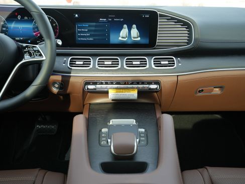 New 2026 Mercedes-Benz GLE 450 4MATIC image 26