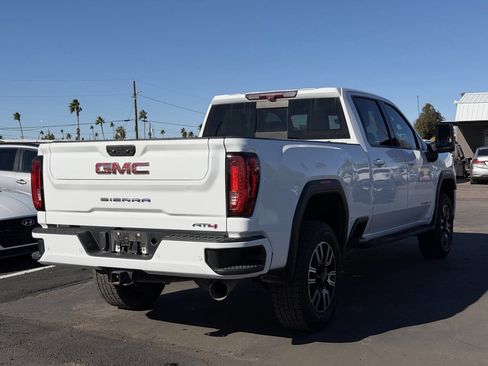 Used 2021 GMC Sierra 2500 AT4 w/ AT4 Premium Plus Package image 11