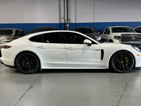 Used 2019 Porsche Panamera 4 AWD/4WD image 3