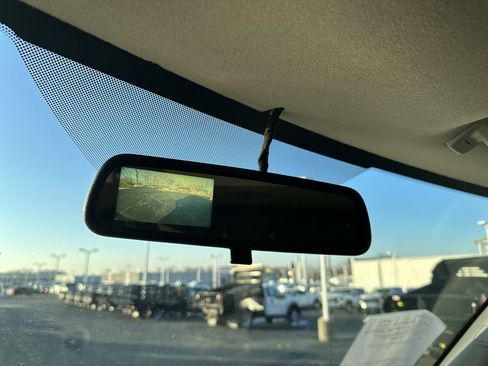 Used 2020 Chevrolet Express 2500 image 17