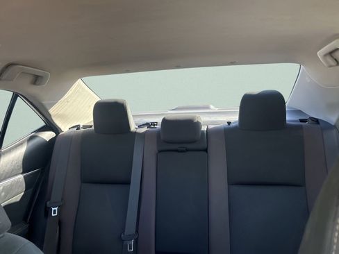 Used 2018 Toyota Corolla L image 18