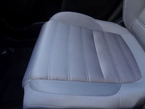 Used 2019 Honda CR-V LX image 23