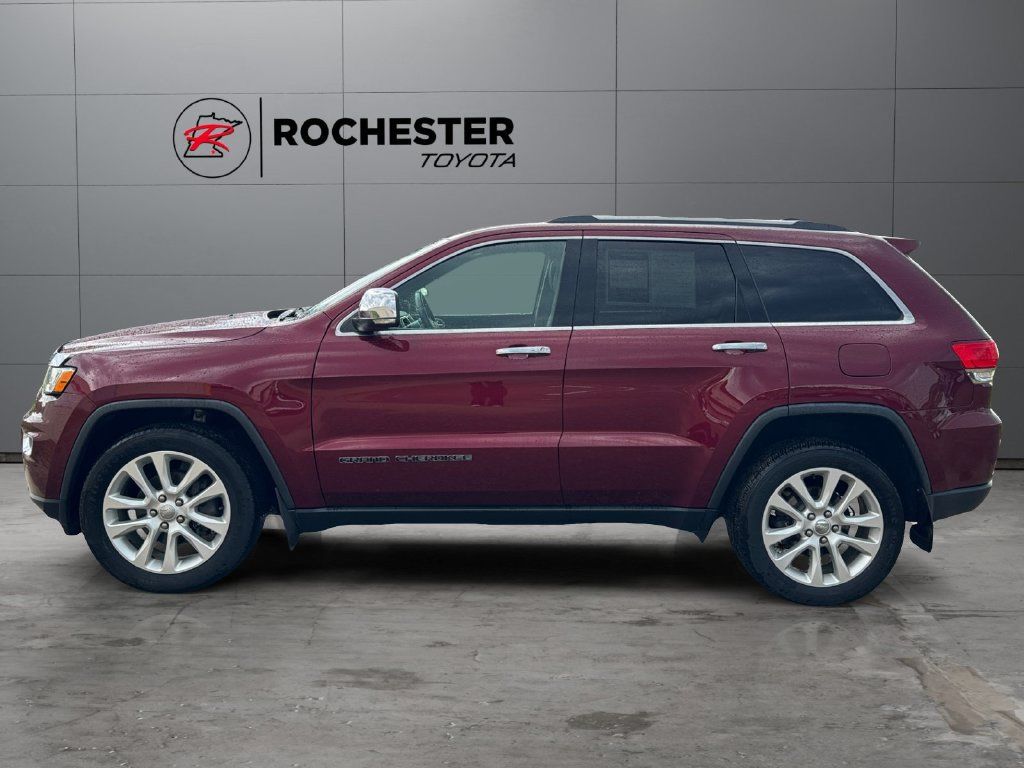 Used 2017 Jeep Grand Cherokee Limited AWD/4WD image 2