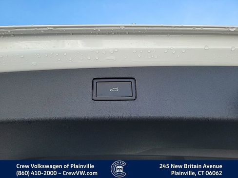 New 2026 Volkswagen Tiguan SE R-Line image 38