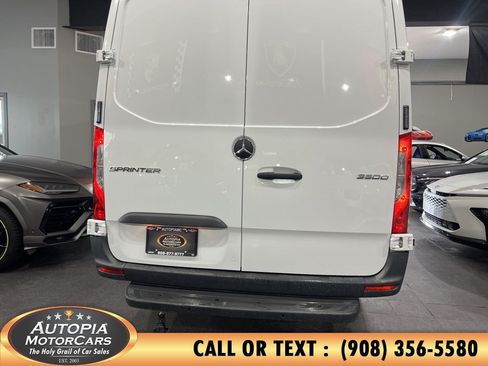 Used 2025 Mercedes-Benz Sprinter 3500 w/ Parking Package image 35