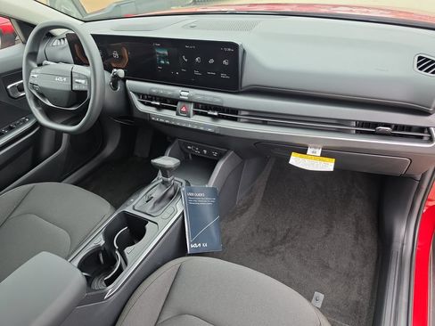 New 2026 Kia K4 FWD image 11