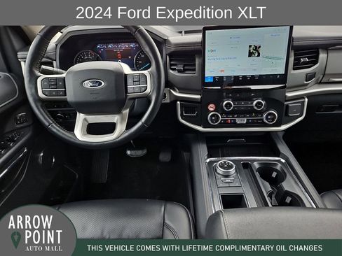 Used 2024 Ford Expedition XLT image 20