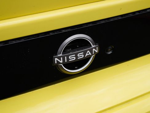 Used 2024 Nissan Z Performance w/ Floor Mat Package RWD image 10