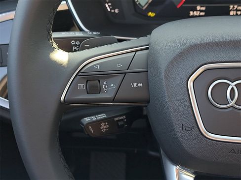 New 2025 Audi Q3 2.0T Premium image 9