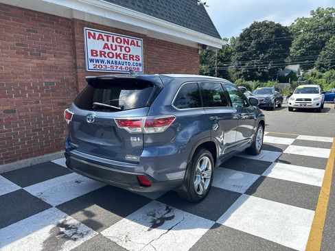 Used 2016 Toyota Highlander Limited Platinum AWD/4WD image 3