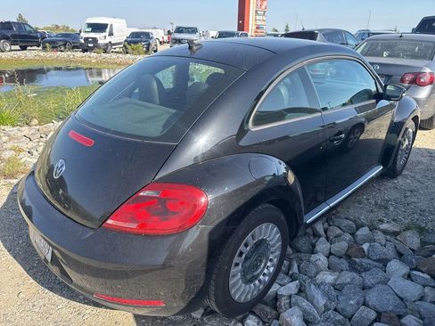 Used 2014 Volkswagen Beetle 1.8T FWD image 4