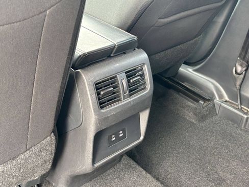 Used 2025 Nissan Rogue SV FWD image 24