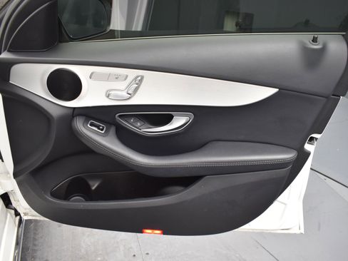 Used 2019 Mercedes-Benz C 300 4MATIC Sedan w/ Premium Package image 6